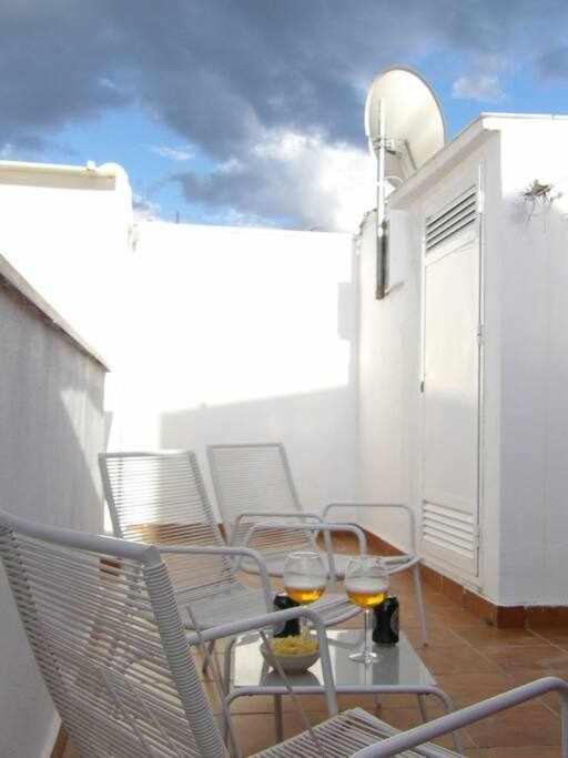 Letsmalaga - Lovely Studio In Malaga Centre Exterior photo