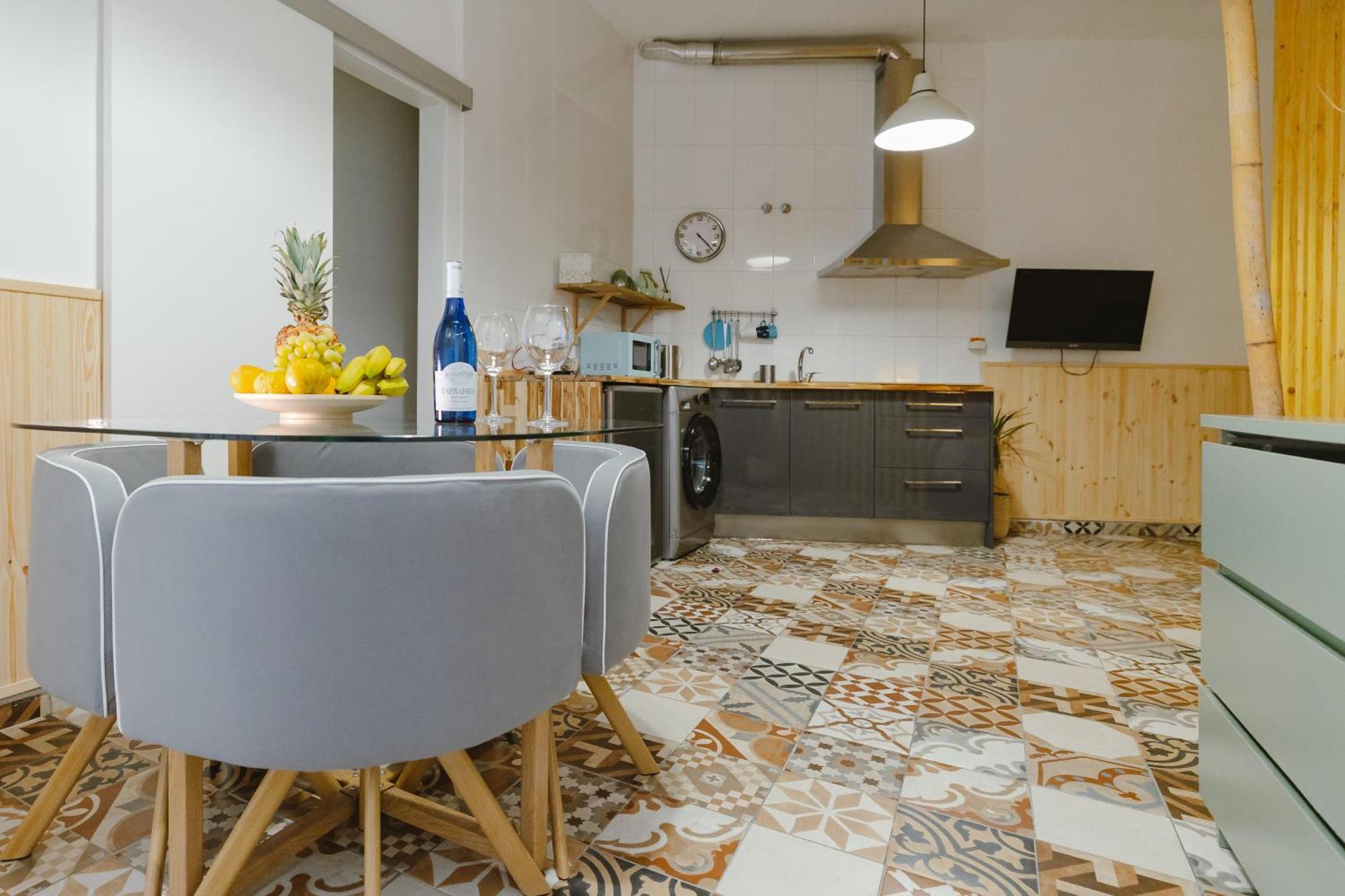 Letsmalaga - Lovely Studio In Malaga Centre Exterior photo